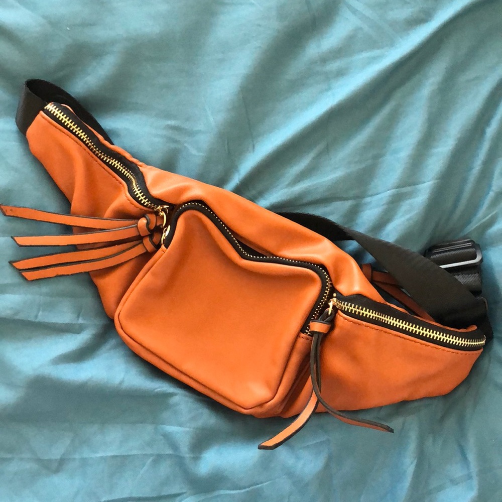 COPY - NWT multi zip vegan leather waist bag